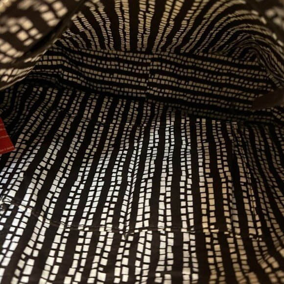 NWT Vera Bradley Vivian Hobo Shoulder Bag Purse Rainforest Print Casual Preppy - Picture 9 of 10